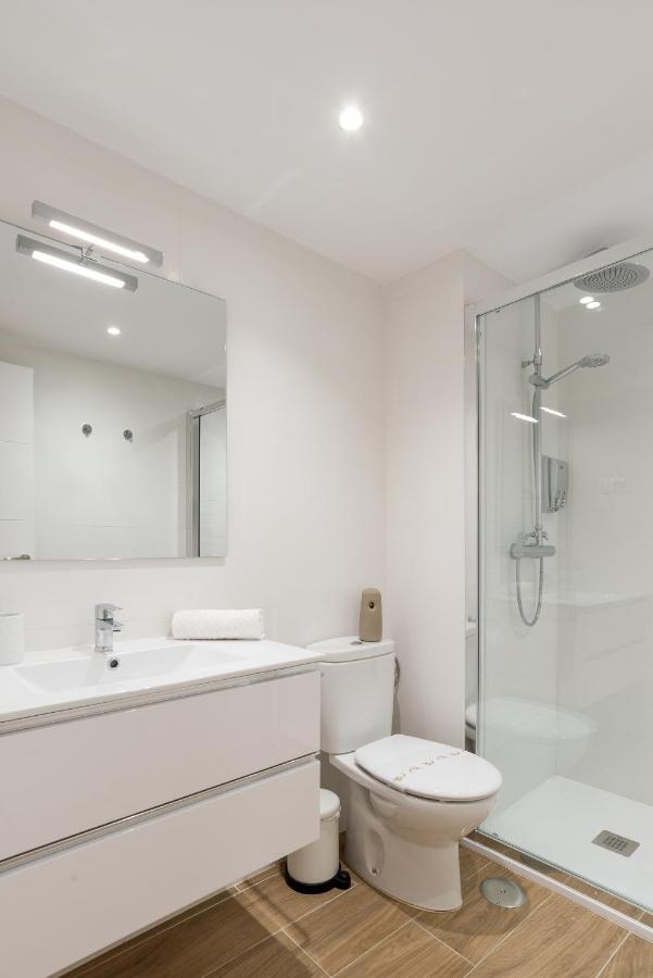Virginia Beach & Private Terrace By Ele Apartments Málaga Eksteriør bilde